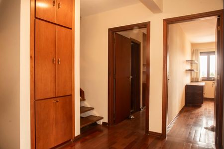 Casa para alugar com 245m², 4 quartos e 3 vagasCorredor