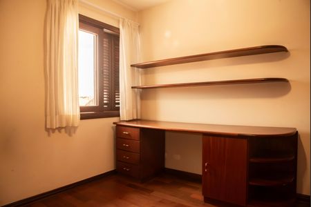 Casa para alugar com 245m², 4 quartos e 3 vagasSuíte 2