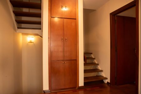 Casa para alugar com 245m², 4 quartos e 3 vagasCorredor