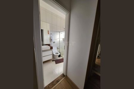 Casa à venda com 260m², 4 quartos e 4 vagas