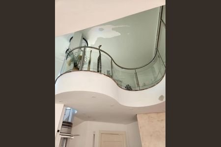 Casa à venda com 260m², 4 quartos e 4 vagas