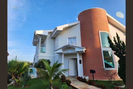 Casa à venda com 4 quartos, 260m² em Swiss Park, Campinas