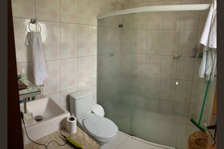 Casa à venda com 260m², 4 quartos e 4 vagas