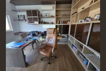Casa à venda com 260m², 4 quartos e 4 vagas