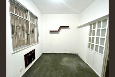 Apartamento à venda com 29m², 1 quarto e sem vaga