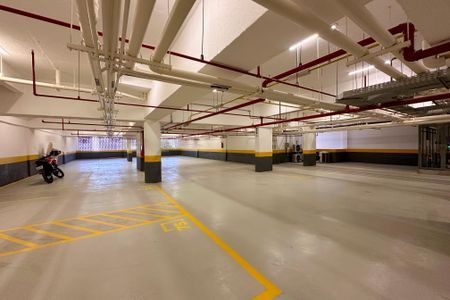 Apartamento à venda com 109m², 3 quartos e 2 vagas Apartamento à venda com 109m², 3 quartos e 2 vagasGaragem