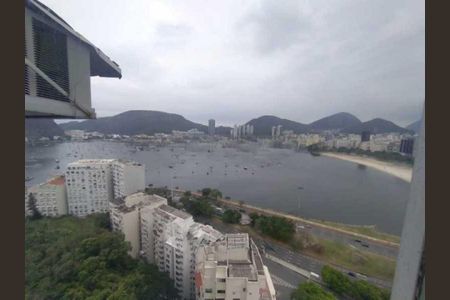 Apartamento à venda com 95m², 2 quartos e 1 vaga