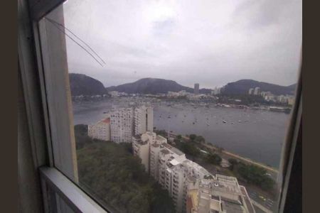 Apartamento à venda com 95m², 2 quartos e 1 vaga