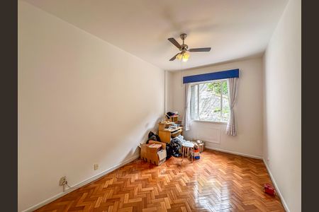 Apartamento à venda com 200m², 4 quartos e 1 vagaQuarto