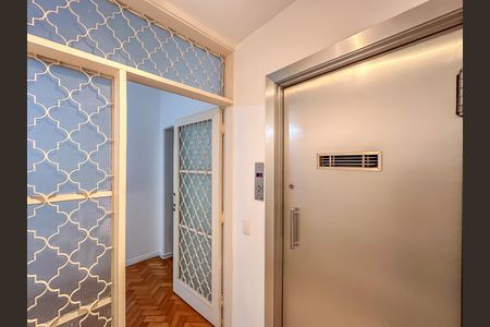 Apartamento à venda com 200m², 4 quartos e 1 vagaCorredor