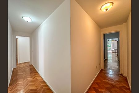 Apartamento à venda com 200m², 4 quartos e 1 vagaCorredor