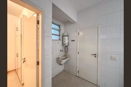 Apartamento à venda com 200m², 4 quartos e 1 vagaÁrea de Serviço