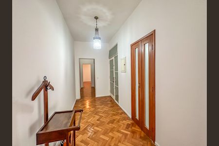 Apartamento à venda com 200m², 4 quartos e 1 vagaCorredor