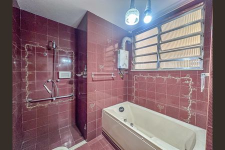 Apartamento à venda com 200m², 4 quartos e 1 vagaBanheiro da Suíte