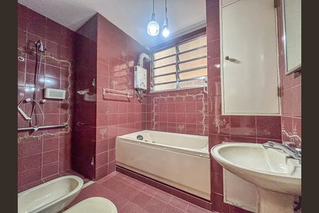 Apartamento à venda com 200m², 4 quartos e 1 vagaBanheiro da Suíte