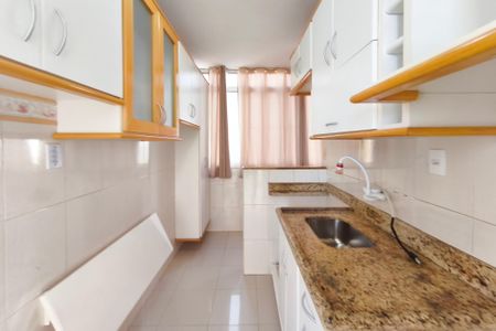Apartamento à venda com 62m², 2 quartos e 1 vagaCozinha