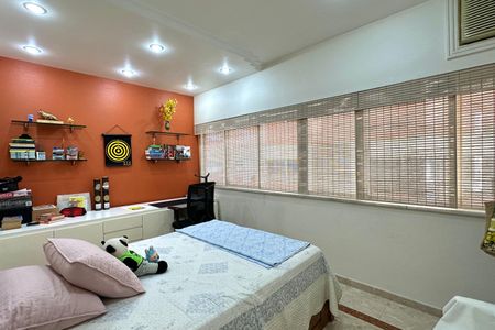 Apartamento à venda com 215m², 3 quartos e 2 vagasQuarto 01