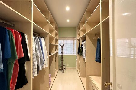 Apartamento à venda com 215m², 3 quartos e 2 vagasCloset Suíte