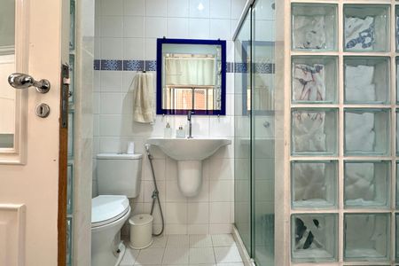 Apartamento à venda com 215m², 3 quartos e 2 vagasBanheiro de serviço