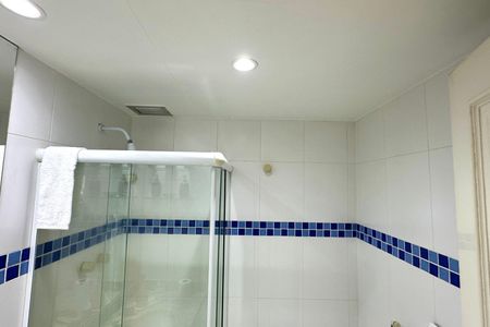 Apartamento à venda com 215m², 3 quartos e 2 vagasBanheiro Social