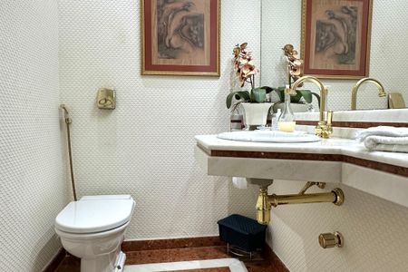 Apartamento à venda com 215m², 3 quartos e 2 vagasLavabo