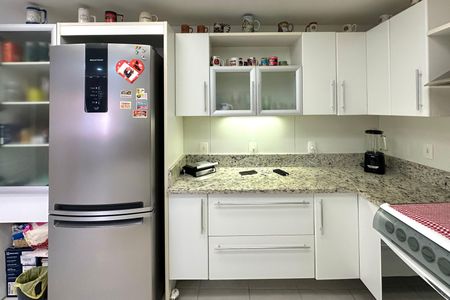 Apartamento à venda com 215m², 3 quartos e 2 vagasCozinha