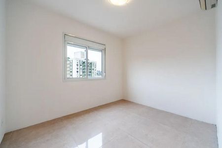 Apartamento à venda com 2 quartos, 57m² em Santa Cecília, Porto Alegre