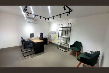 Casa à venda com 4 quartos, 230m² em Água Branca, São Paulo