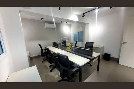 Casa à venda com 4 quartos, 230m² em Água Branca, São Paulo