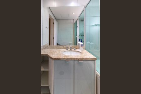 Apartamento para alugar com 116m², 4 quartos e 2 vagas Apartamento para alugar com 116m², 4 quartos e 2 vagasBanheiro da Suíte
