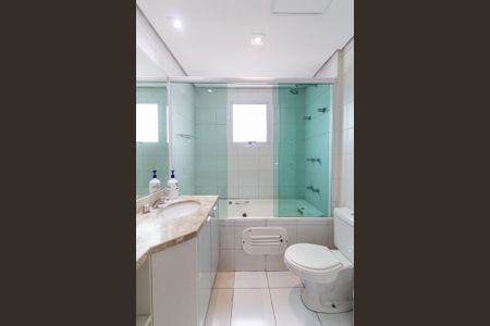 Apartamento para alugar com 116m², 4 quartos e 2 vagas Apartamento para alugar com 116m², 4 quartos e 2 vagasBanheiro da Suíte