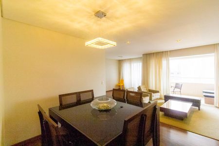 Apartamento para alugar com 116m², 4 quartos e 2 vagas Apartamento para alugar com 116m², 4 quartos e 2 vagasSala de Jantar