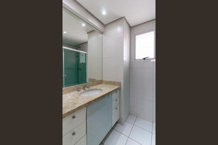 Apartamento para alugar com 116m², 4 quartos e 2 vagas Apartamento para alugar com 116m², 4 quartos e 2 vagasBanheiro Social