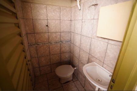 Casa para alugar com 360m², 5 quartos e 7 vagas Casa para alugar com 360m², 5 quartos e 7 vagasBanheiro da Área Externa