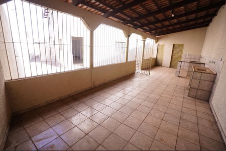 Casa para alugar com 360m², 5 quartos e 7 vagas Casa para alugar com 360m², 5 quartos e 7 vagasÁrea Externa