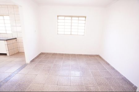 Casa para alugar com 360m², 5 quartos e 7 vagas Casa para alugar com 360m², 5 quartos e 7 vagasCopa