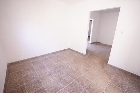 Casa para alugar com 360m², 5 quartos e 7 vagas Casa para alugar com 360m², 5 quartos e 7 vagasCopa