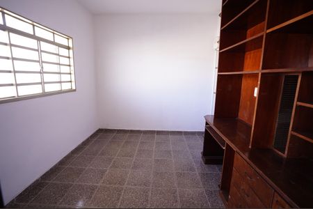 Casa para alugar com 360m², 5 quartos e 7 vagas Casa para alugar com 360m², 5 quartos e 7 vagasSala