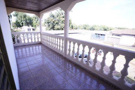 Casa para alugar com 360m², 5 quartos e 7 vagas Casa para alugar com 360m², 5 quartos e 7 vagasÁrea Externa