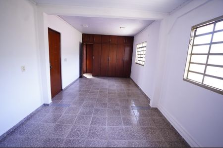 Casa para alugar com 360m², 5 quartos e 7 vagas Casa para alugar com 360m², 5 quartos e 7 vagasSuíte 2