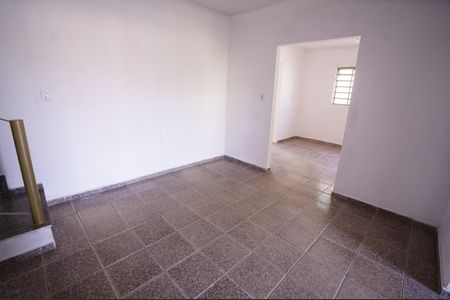 Casa para alugar com 360m², 5 quartos e 7 vagas Casa para alugar com 360m², 5 quartos e 7 vagasSala