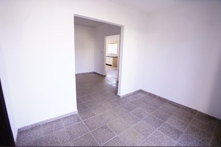 Casa para alugar com 360m², 5 quartos e 7 vagas Casa para alugar com 360m², 5 quartos e 7 vagasSala