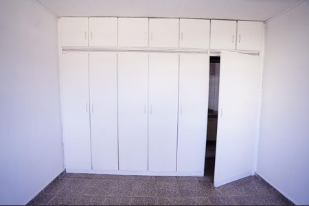 Casa para alugar com 360m², 5 quartos e 7 vagas Casa para alugar com 360m², 5 quartos e 7 vagasSuíte 1