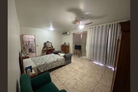 Casa para alugar com 420m², 4 quartos e 3 vagas Casa para alugar com 420m², 4 quartos e 3 vagasSuíte