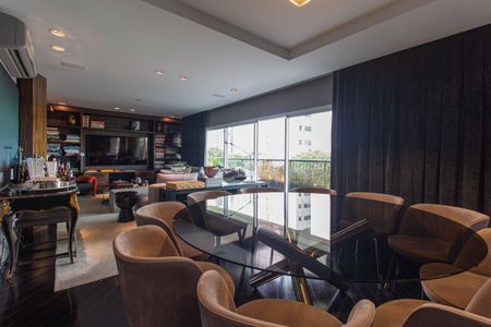 Sala de apartamento à venda com 3 quartos, 170m² em Vila Mariana, São Paulo