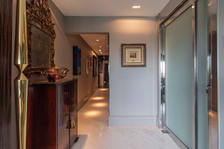 Apartamento à venda com 170m², 3 quartos e 3 vagasVaranda