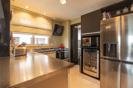 Apartamento à venda com 170m², 3 quartos e 3 vagasCozinha