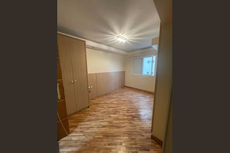 Apartamento à venda com 127m², 3 quartos e 2 vagas Apartamento à venda com 127m², 3 quartos e 2 vagasDormitório