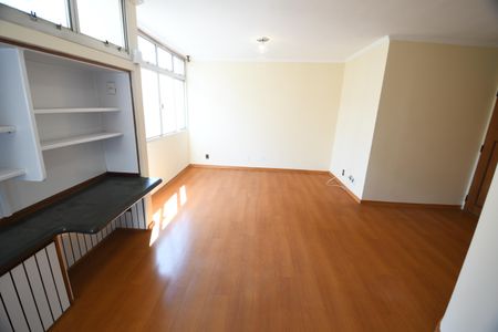 Sala de apartamento à venda com 3 quartos, 95m² em Cambuí, Campinas
