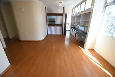 Sala de apartamento à venda com 3 quartos, 95m² em Cambuí, Campinas